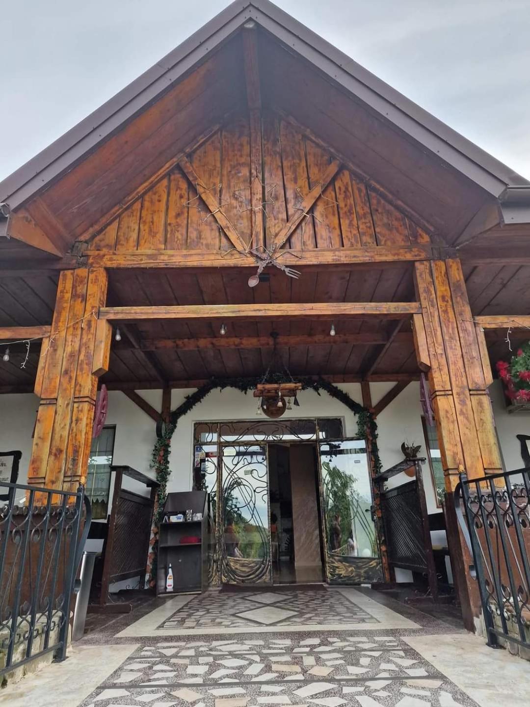 Hotel Casa Boiereasca Iasi Exterior foto
