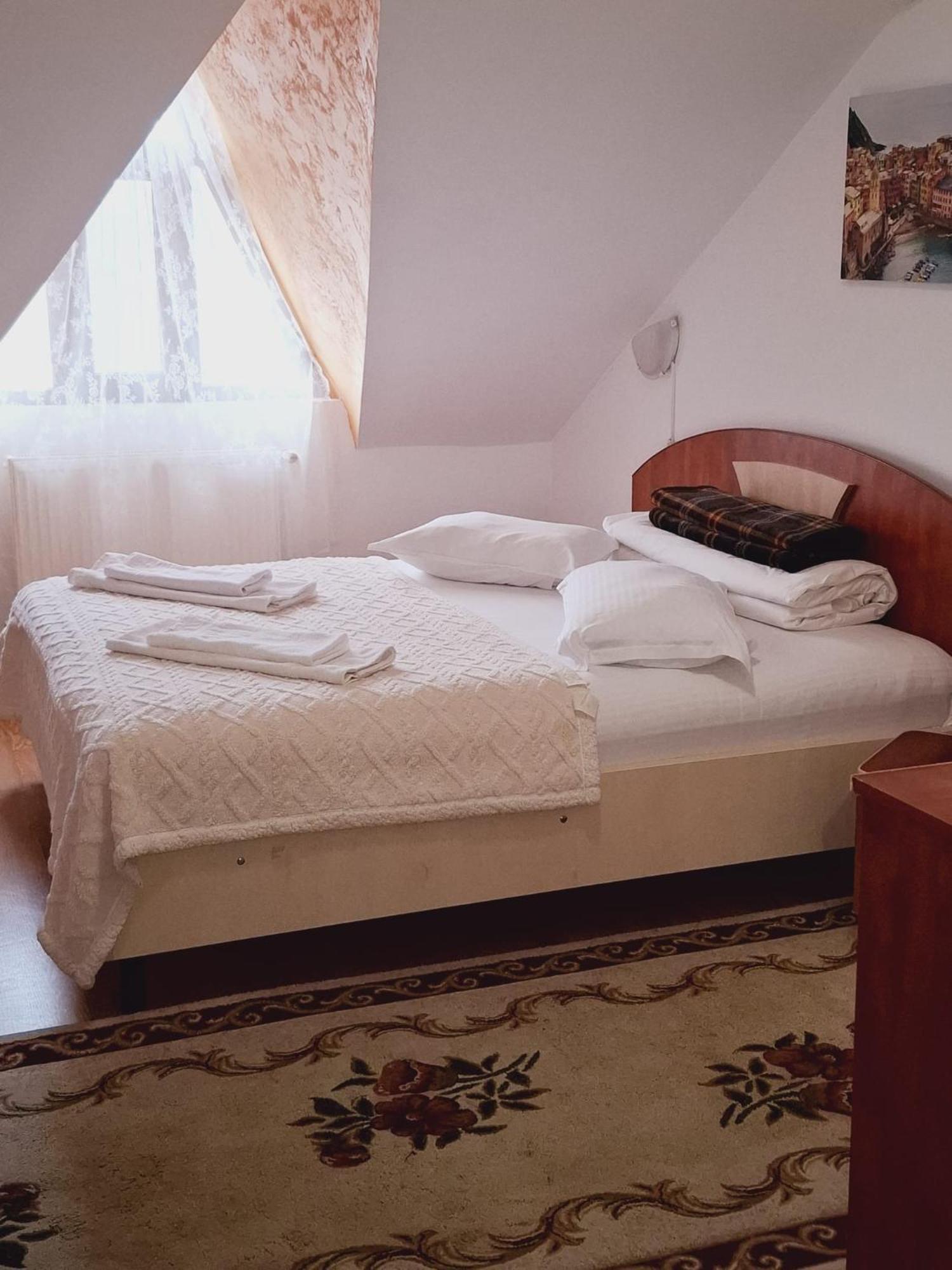 Hotel Casa Boiereasca Iasi Zimmer foto